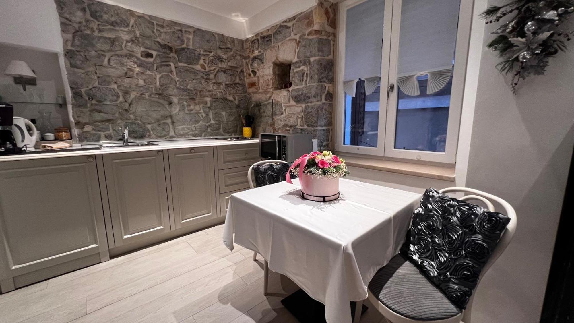 Romantic Apartment Lovran - 4 Stars Экстерьер фото