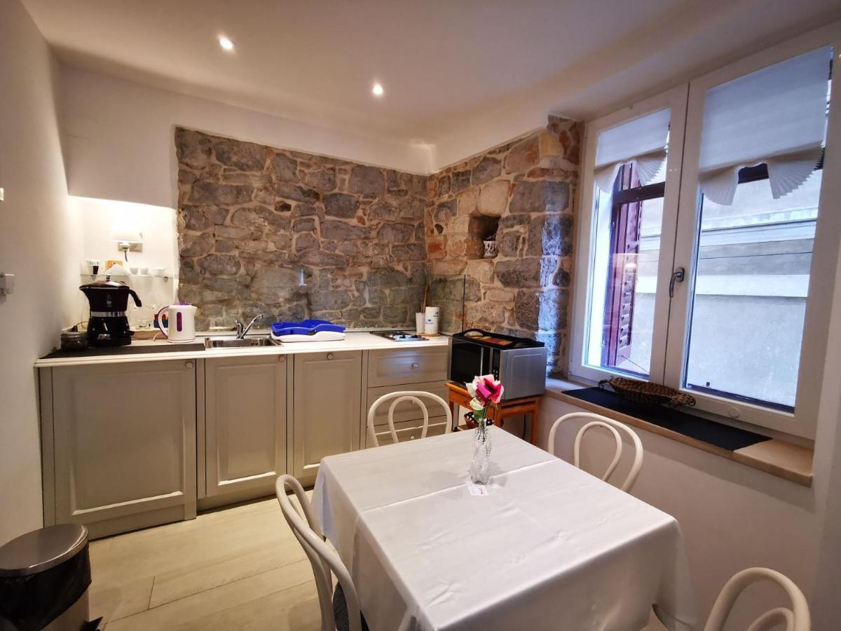 Romantic Apartment Lovran - 4 Stars Экстерьер фото